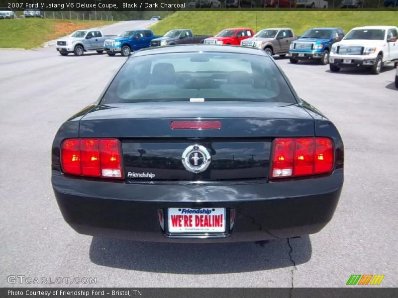Black / Dark Charcoal 2007 Ford Mustang V6 Deluxe Coupe