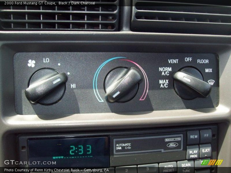 Controls of 2000 Mustang GT Coupe