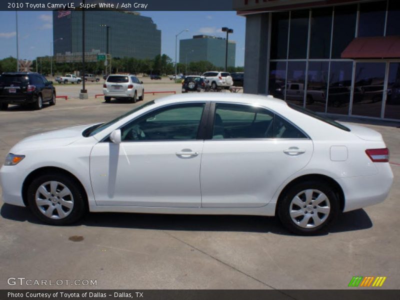 Super White / Ash Gray 2010 Toyota Camry LE