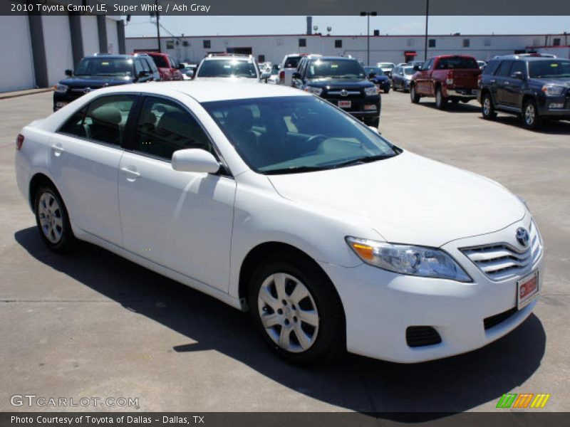 Super White / Ash Gray 2010 Toyota Camry LE