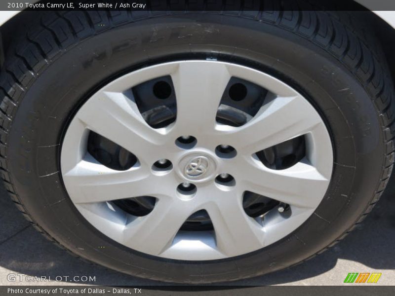 Super White / Ash Gray 2010 Toyota Camry LE