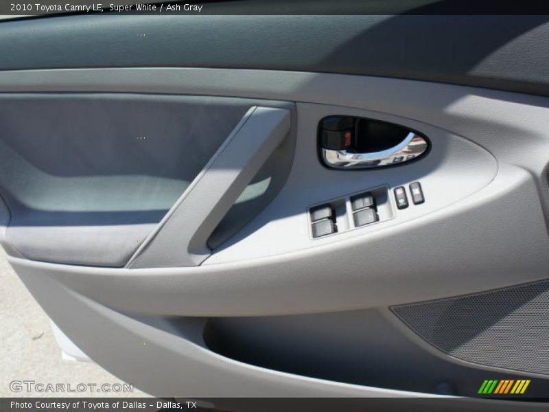 Super White / Ash Gray 2010 Toyota Camry LE
