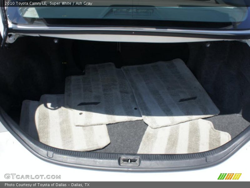 Super White / Ash Gray 2010 Toyota Camry LE