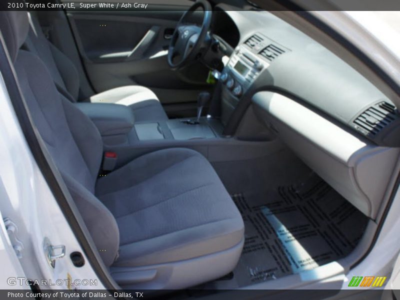 Super White / Ash Gray 2010 Toyota Camry LE