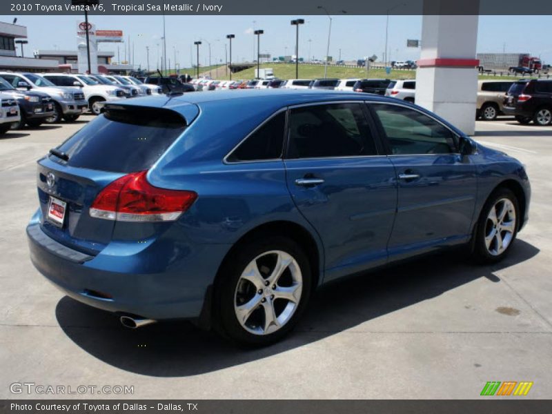Tropical Sea Metallic / Ivory 2010 Toyota Venza V6