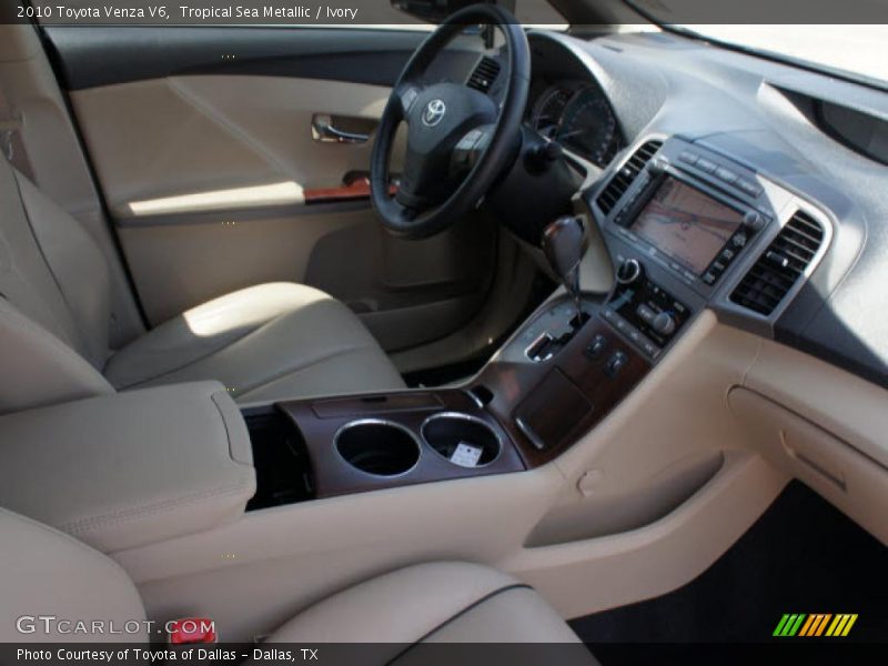  2010 Venza V6 Ivory Interior