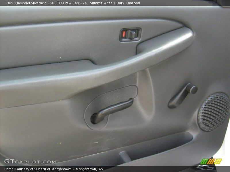 Summit White / Dark Charcoal 2005 Chevrolet Silverado 2500HD Crew Cab 4x4