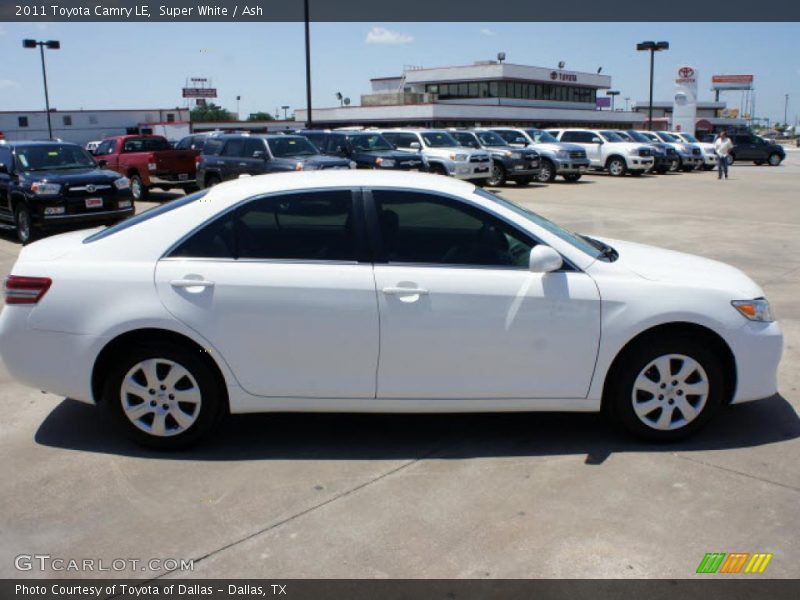 Super White / Ash 2011 Toyota Camry LE