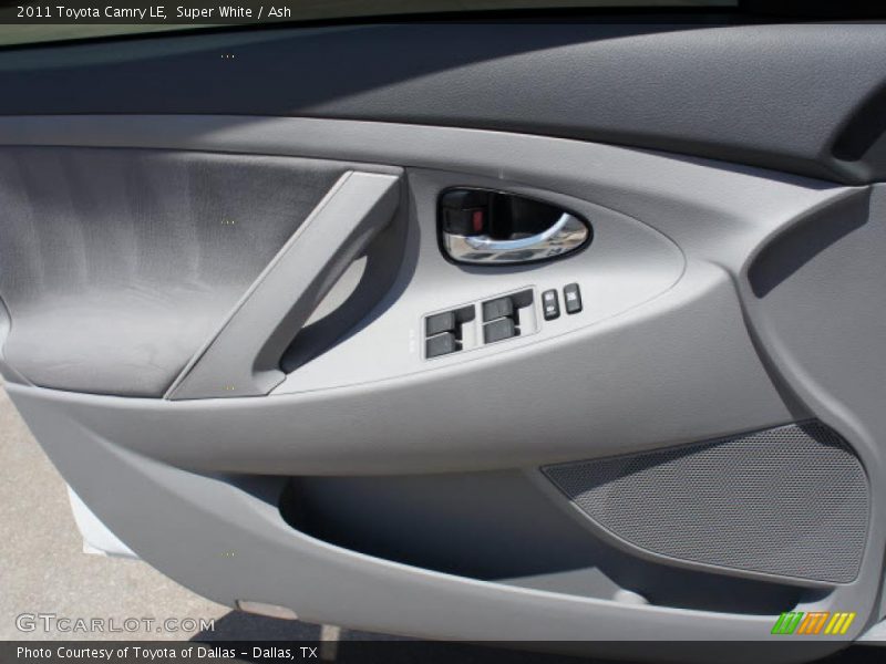 Super White / Ash 2011 Toyota Camry LE