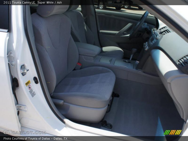 Super White / Ash 2011 Toyota Camry LE