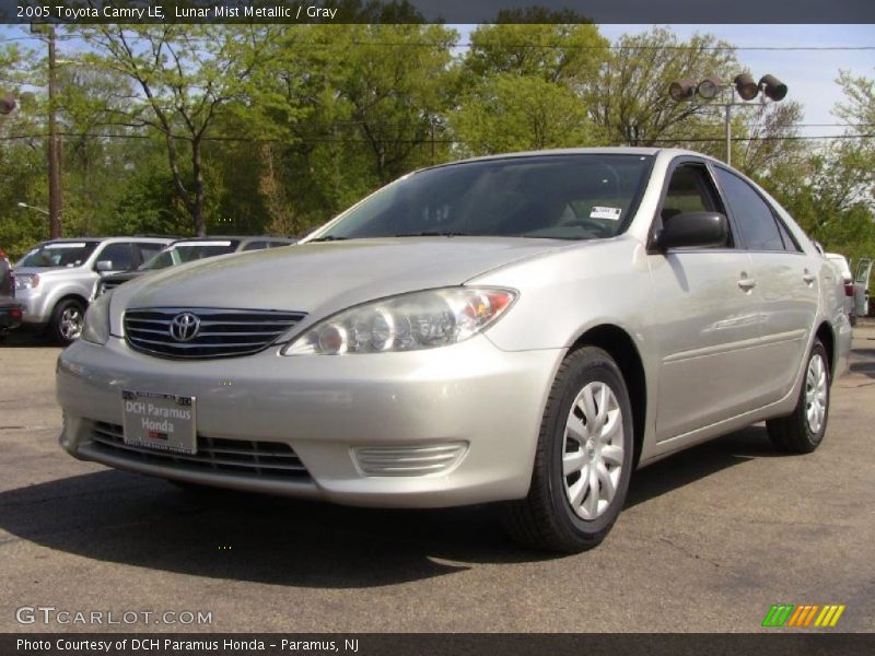Lunar Mist Metallic / Gray 2005 Toyota Camry LE