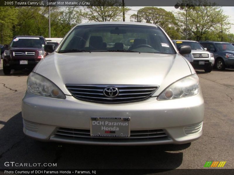 Lunar Mist Metallic / Gray 2005 Toyota Camry LE