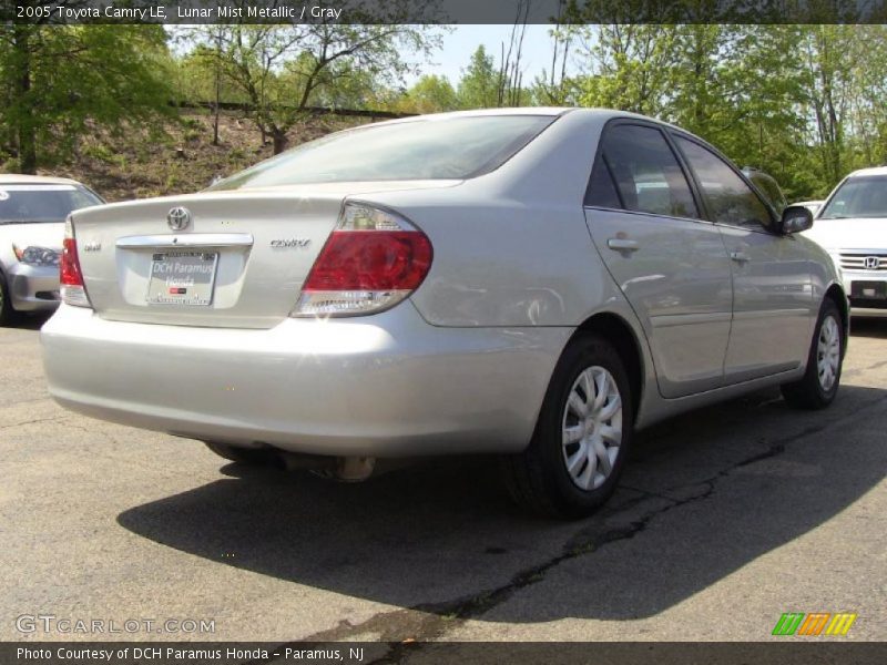 Lunar Mist Metallic / Gray 2005 Toyota Camry LE