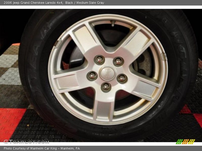 Black / Medium Slate Gray 2006 Jeep Grand Cherokee Laredo 4x4