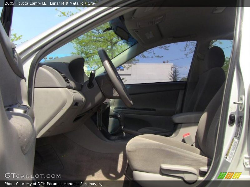 Lunar Mist Metallic / Gray 2005 Toyota Camry LE