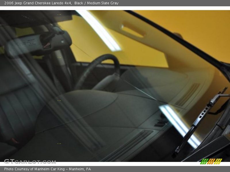 Black / Medium Slate Gray 2006 Jeep Grand Cherokee Laredo 4x4