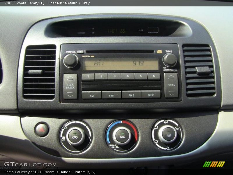 Lunar Mist Metallic / Gray 2005 Toyota Camry LE