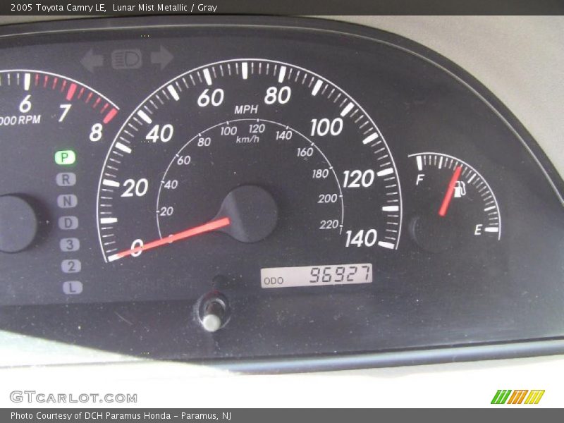 Lunar Mist Metallic / Gray 2005 Toyota Camry LE