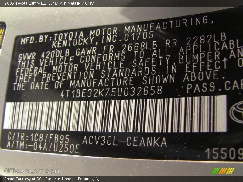 Lunar Mist Metallic / Gray 2005 Toyota Camry LE