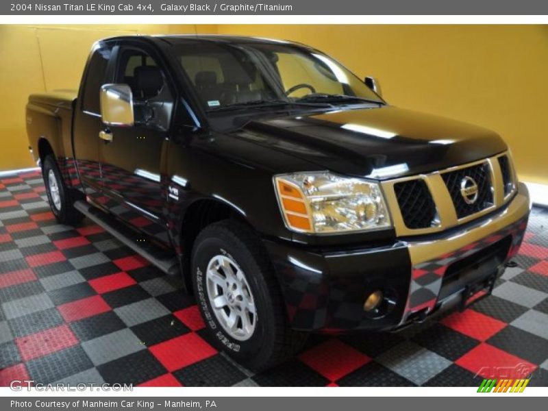 Galaxy Black / Graphite/Titanium 2004 Nissan Titan LE King Cab 4x4