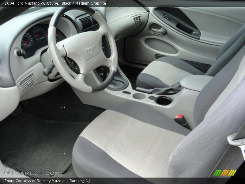Black / Medium Graphite 2004 Ford Mustang V6 Coupe