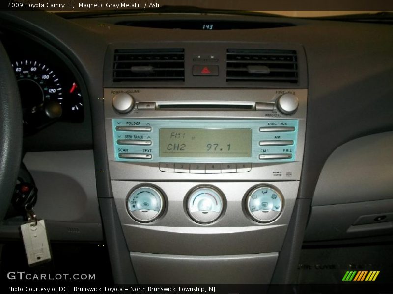 Magnetic Gray Metallic / Ash 2009 Toyota Camry LE