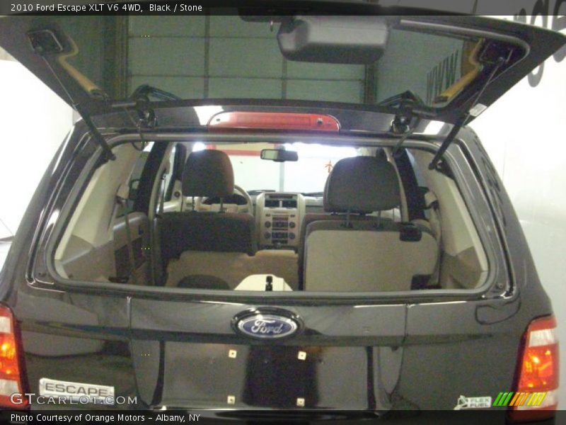 Black / Stone 2010 Ford Escape XLT V6 4WD