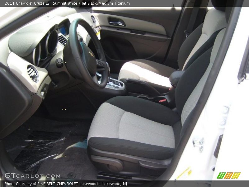 Summit White / Jet Black/Medium Titanium 2011 Chevrolet Cruze LS