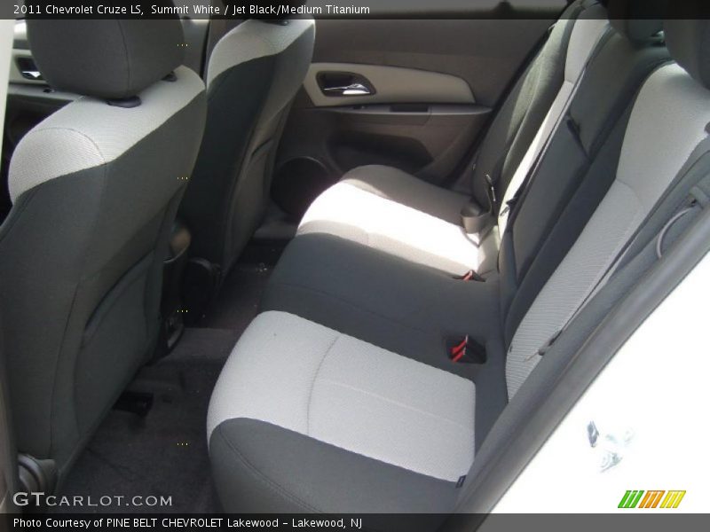 Summit White / Jet Black/Medium Titanium 2011 Chevrolet Cruze LS