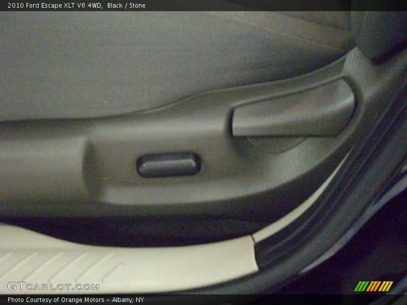 Black / Stone 2010 Ford Escape XLT V6 4WD