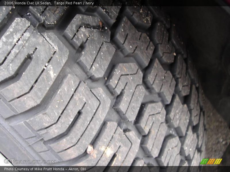Tango Red Pearl / Ivory 2006 Honda Civic LX Sedan