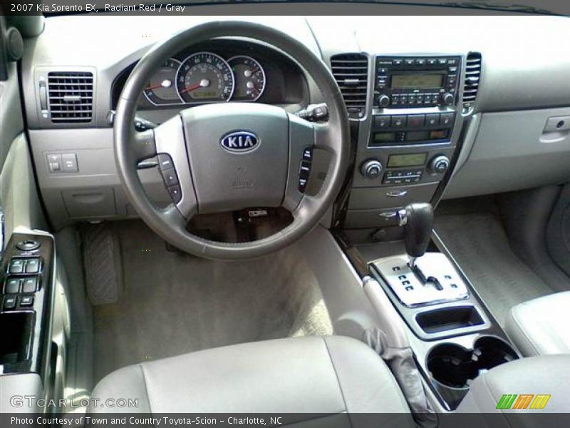 Radiant Red / Gray 2007 Kia Sorento EX