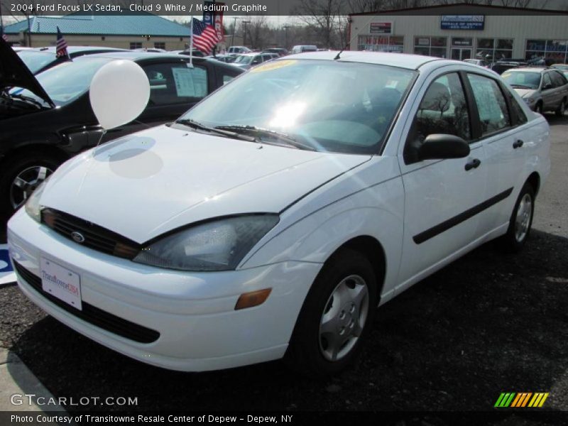 Cloud 9 White / Medium Graphite 2004 Ford Focus LX Sedan