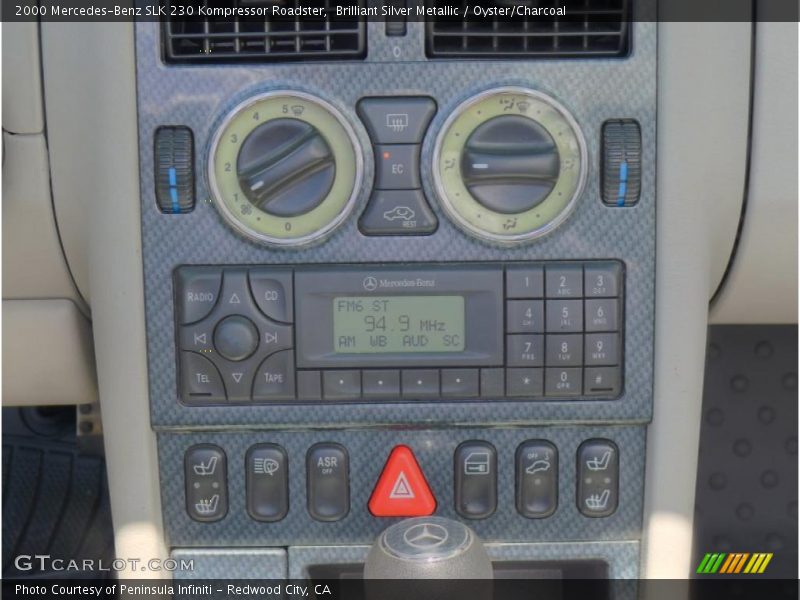 Controls of 2000 SLK 230 Kompressor Roadster