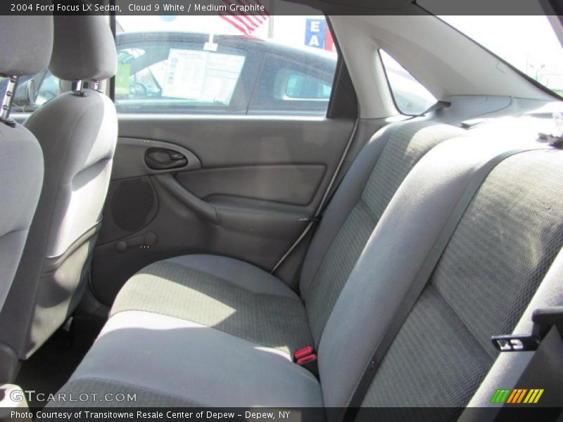 Cloud 9 White / Medium Graphite 2004 Ford Focus LX Sedan