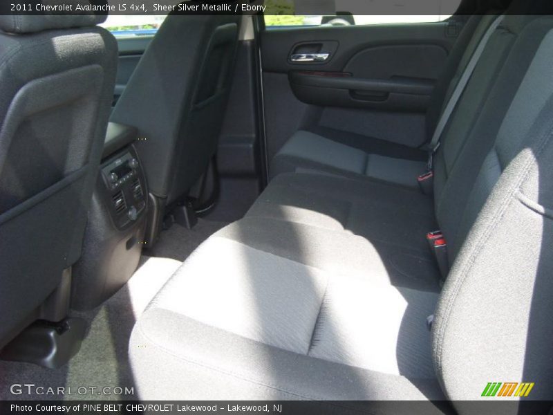 Sheer Silver Metallic / Ebony 2011 Chevrolet Avalanche LS 4x4