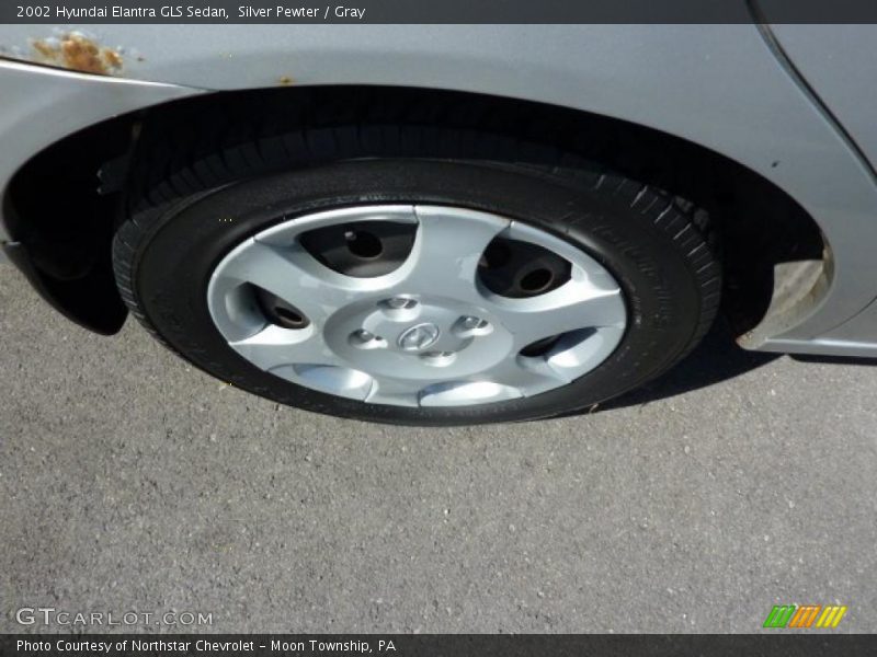 Silver Pewter / Gray 2002 Hyundai Elantra GLS Sedan