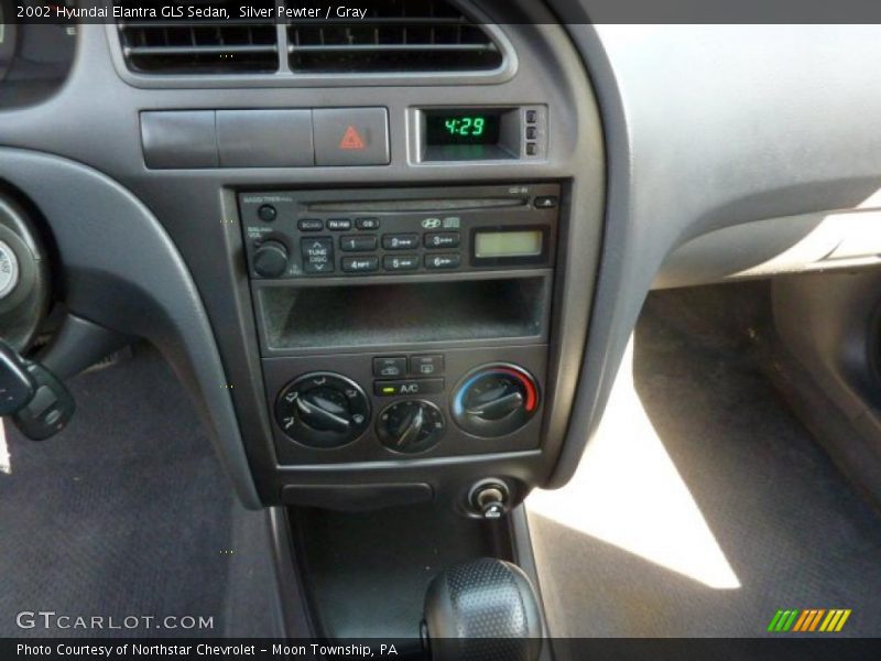 Silver Pewter / Gray 2002 Hyundai Elantra GLS Sedan