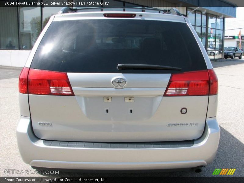 Silver Shadow Pearl / Stone Gray 2004 Toyota Sienna XLE
