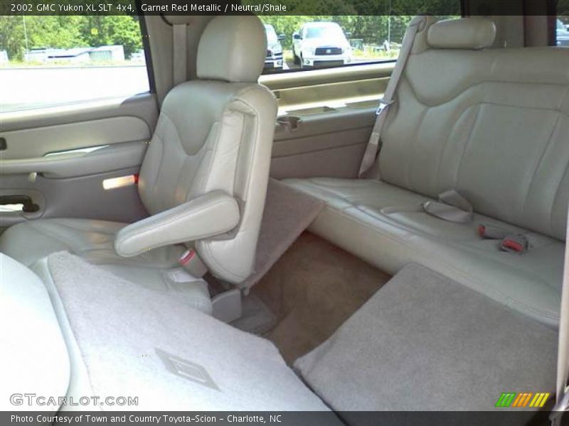 Garnet Red Metallic / Neutral/Shale 2002 GMC Yukon XL SLT 4x4