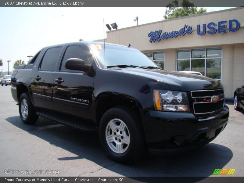 Black / Ebony 2007 Chevrolet Avalanche LS
