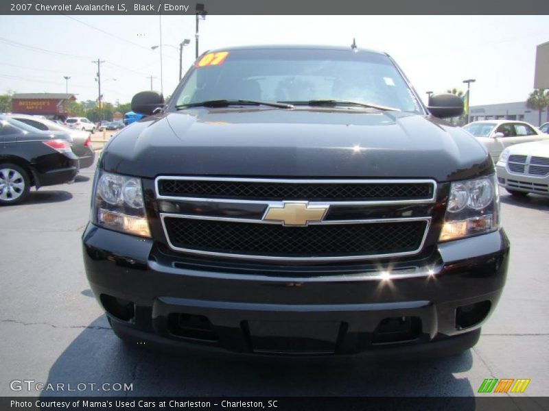 Black / Ebony 2007 Chevrolet Avalanche LS