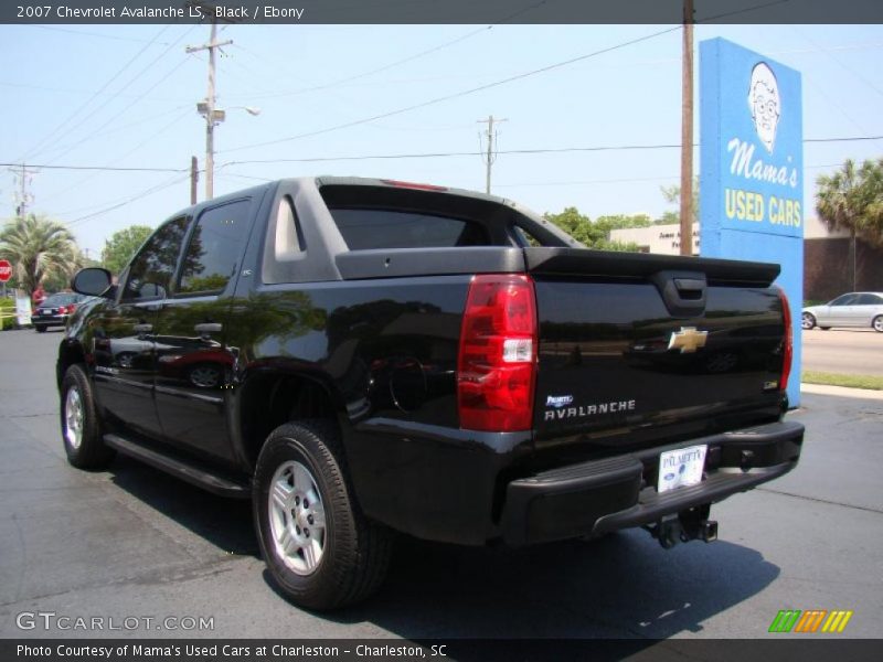 Black / Ebony 2007 Chevrolet Avalanche LS