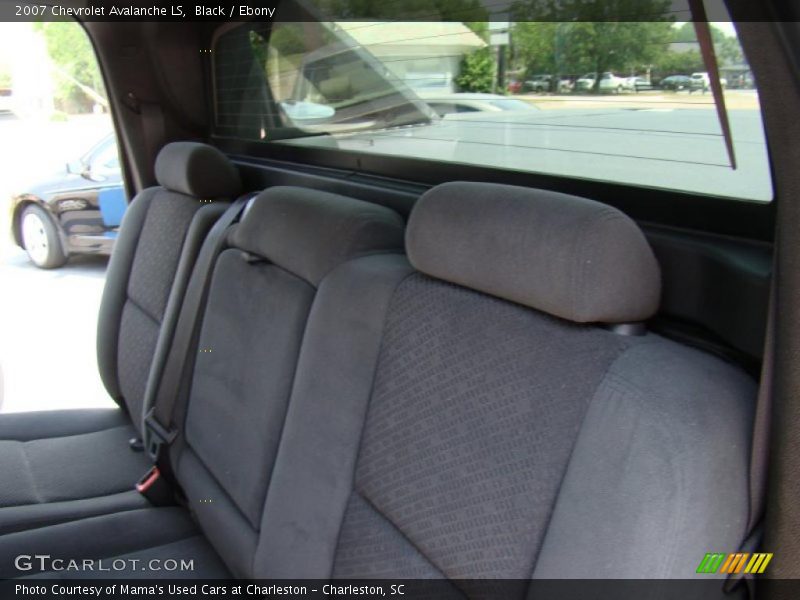 Black / Ebony 2007 Chevrolet Avalanche LS