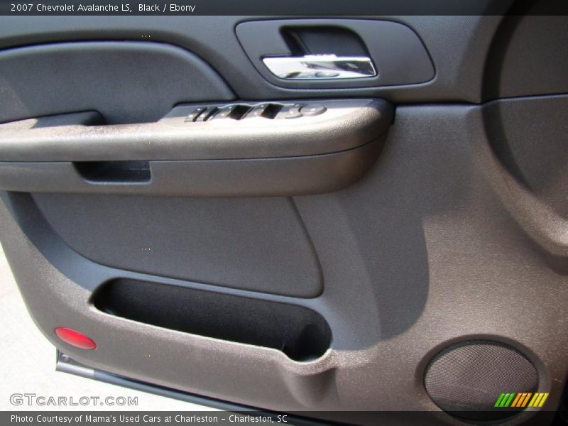 Black / Ebony 2007 Chevrolet Avalanche LS