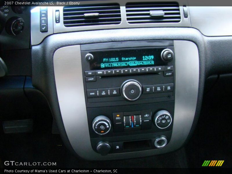 Black / Ebony 2007 Chevrolet Avalanche LS
