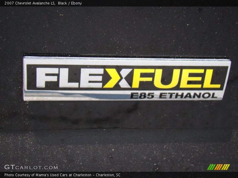 Black / Ebony 2007 Chevrolet Avalanche LS
