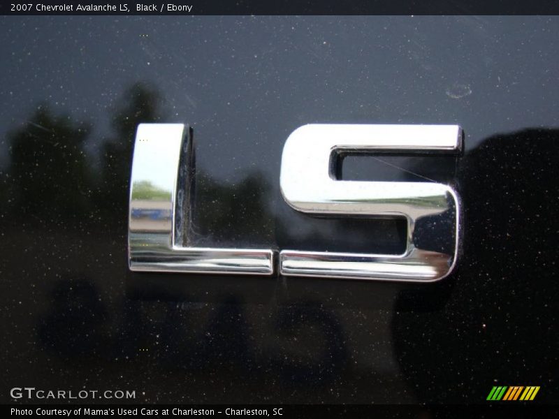 Black / Ebony 2007 Chevrolet Avalanche LS