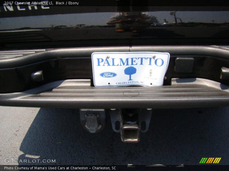 Black / Ebony 2007 Chevrolet Avalanche LS