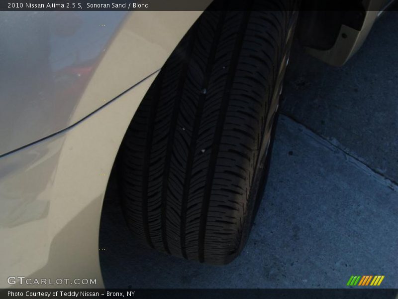 Sonoran Sand / Blond 2010 Nissan Altima 2.5 S